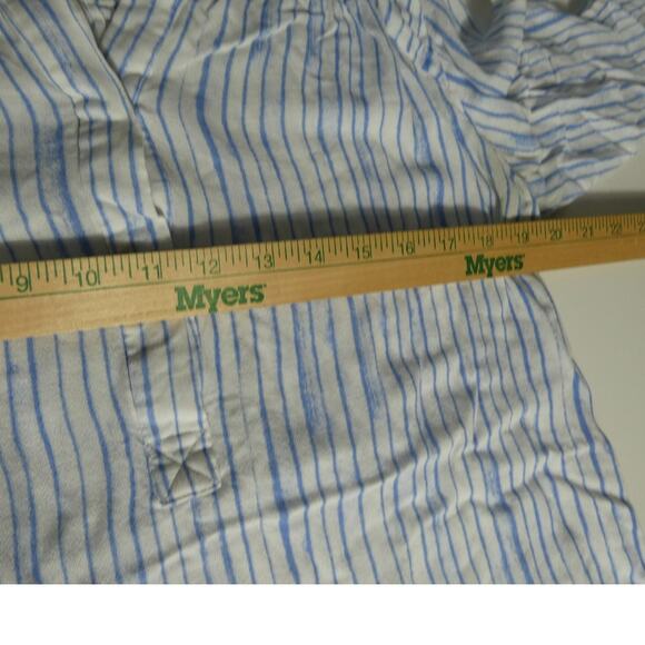 Gap Women's Medium Blouse Striped 1/4 Button Up Front Beachy Lightweight - Picture 8 of 9